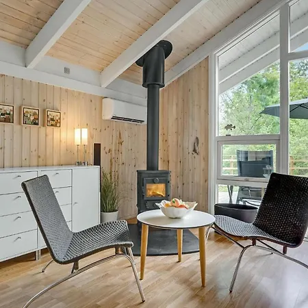 3 Bedroom Stunning In Glesborg Σπίτι διακοπών